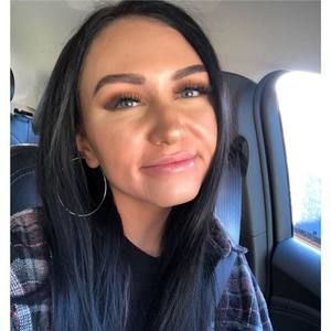 Meet your Posher, Joelle